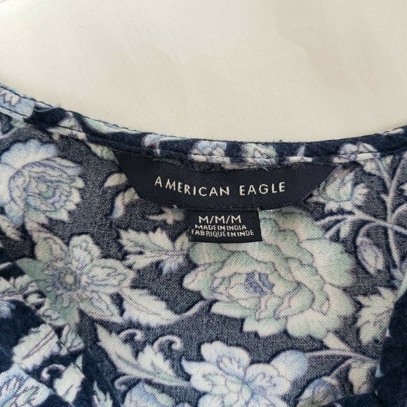 American Eagle Blue Flower Top Boho Crop M - Picture 3 of 3